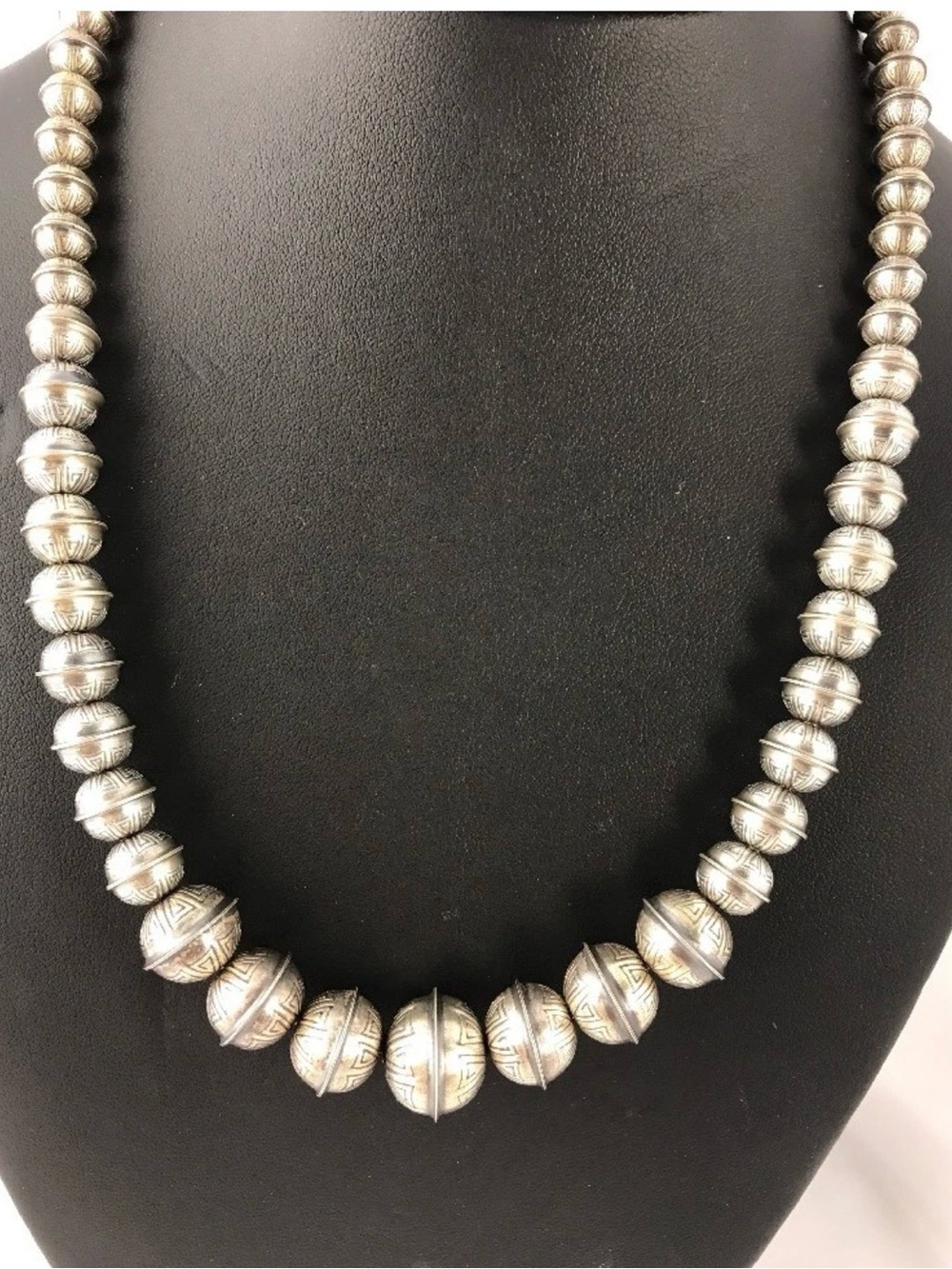 Native American Made Etched Silver Beaded Necklace 6mm-14mm❤️